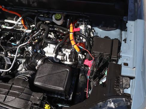 Used 2025 Ford Maverick XLT w/ Equipment Group 301A image 13