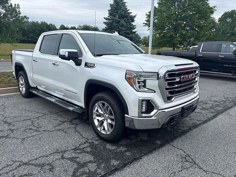 Used 2022 GMC Sierra 1500 SLT w/ SLT Premium Plus Package AWD/4WD image 13