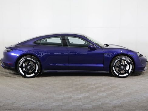 Used 2021 Porsche Taycan Turbo image 21