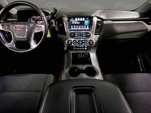 Used 2017 GMC Yukon SLE w/ SLE Value Package image 19