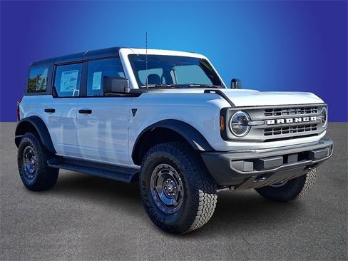New 2025 Ford Bronco Base w/ Sasquatch Package image 2