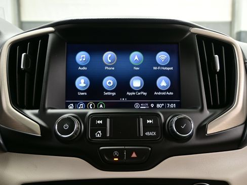 Used 2023 GMC Terrain Denali w/ Denali Premium Package AWD/4WD image 20