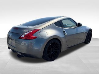 Used 2011 Nissan 370Z Coupe w/ Sport Pkg RWD video 2