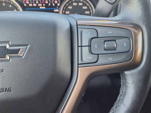 Used 2021 Chevrolet Silverado 1500 High Country w/ Technology Package image 28
