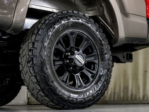 Used 2022 Ford F250 Lariat w/ Tremor Off-Road Package image 55