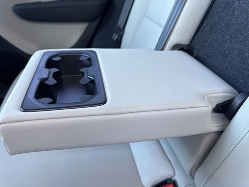 Used 2024 Volvo XC40 B5 Plus w/ Protection Package Premier image 15