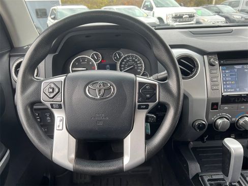 Used 2017 Toyota Tundra SR5 image 10