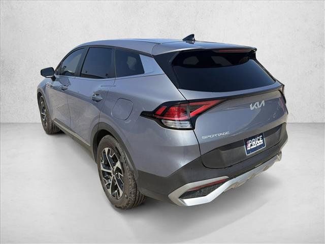 Used 2023 Kia Sportage EX FWD image 3