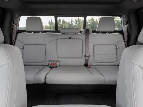 Used 2022 Chevrolet Silverado 1500 LT AWD/4WD image 15