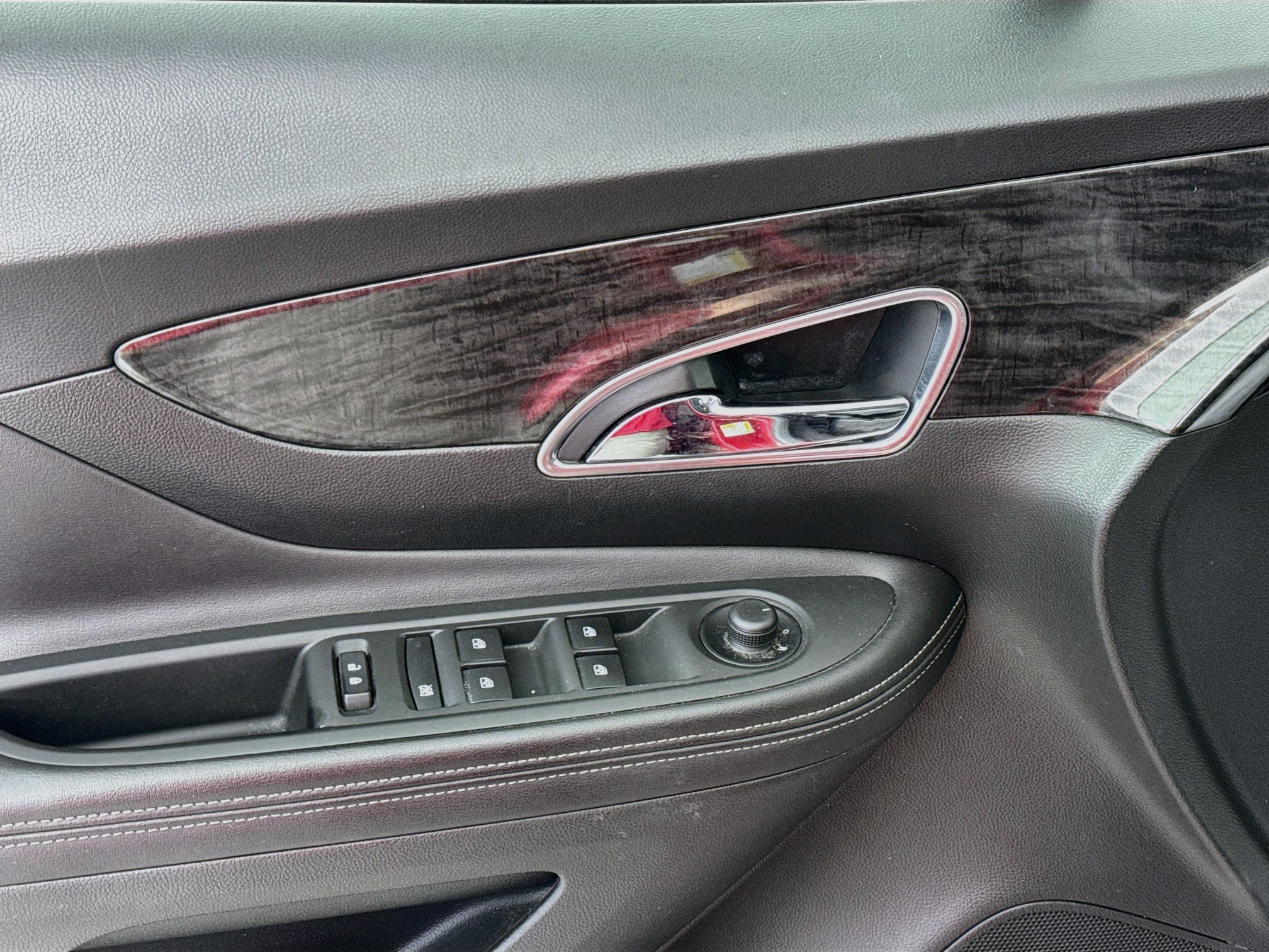Used 2016 Buick Encore Sport Touring FWD image 18
