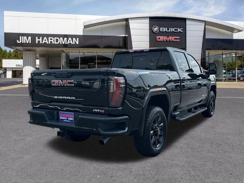 Used 2024 GMC Sierra 2500 AT4 w/ Technology Package AWD/4WD image 7