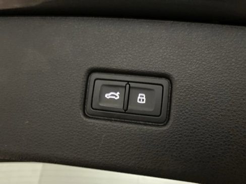 Used 2023 Audi Q5 2.0T Premium image 8