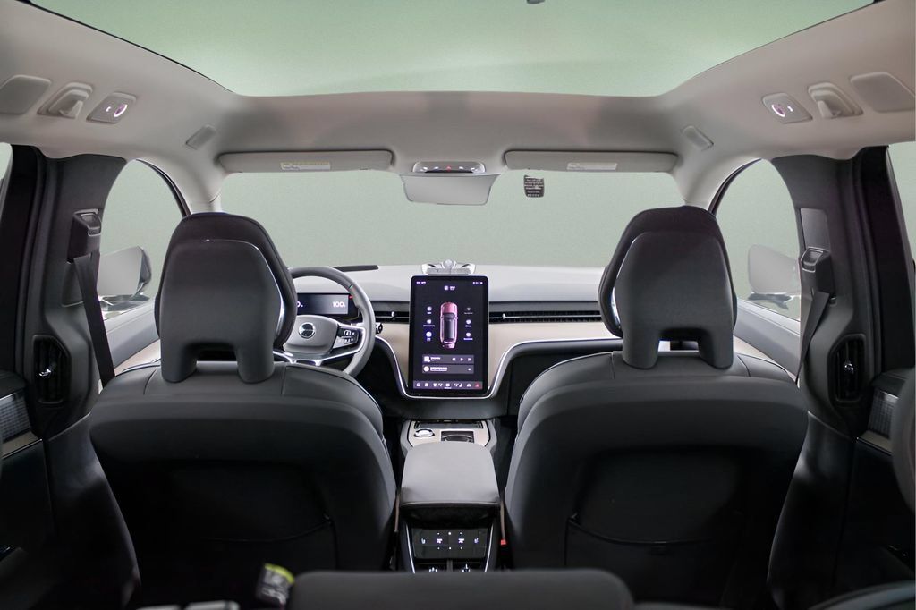 New 2025 Volvo EX90 Ultra AWD/4WD image 16