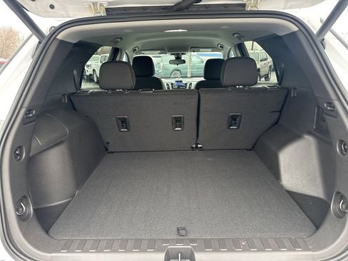 Certified 2024 Chevrolet Equinox LT image 9