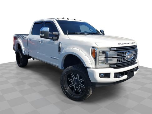 Used 2019 Ford F250 Platinum w/ Platinum Ultimate Package image 33
