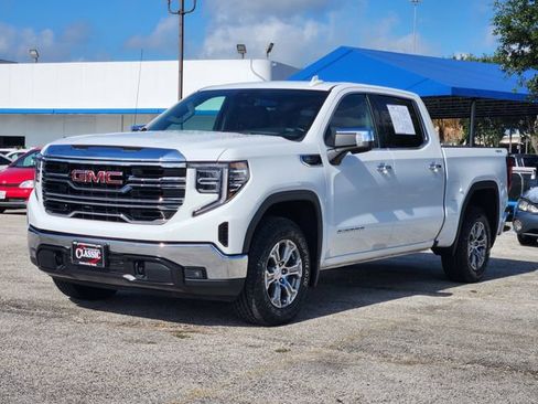 Used 2025 GMC Sierra 1500 SLT AWD/4WD image 3