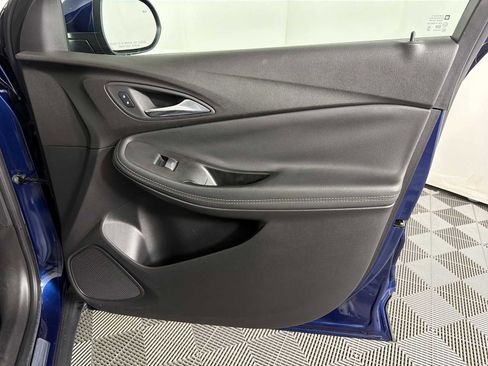 Certified 2022 Buick Encore GX Essence w/ Experience Buick Package image 12