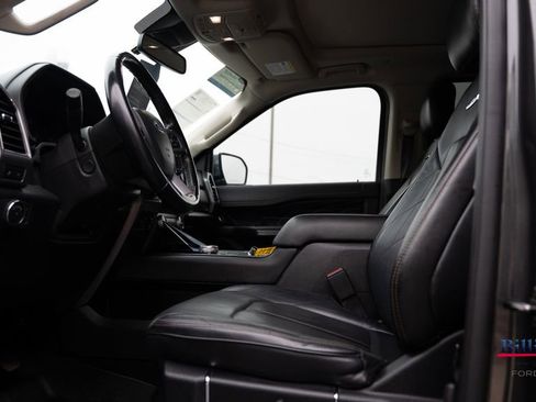 Certified 2019 Ford Expedition Max Platinum RWD image 8