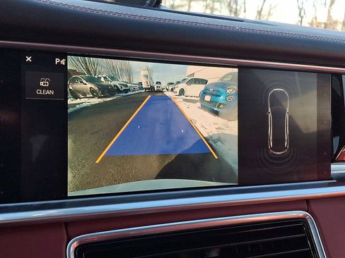 Used 2018 Porsche Panamera 4 image 16