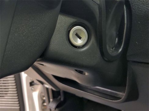 Used 2015 Ford F250 Lariat w/ Lariat Ultimate Package image 22