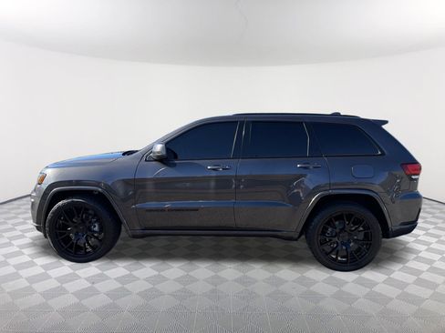 Used 2020 Jeep Grand Cherokee Altitude image 9