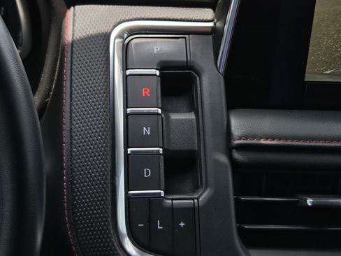 Used 2023 Chevrolet Tahoe RST AWD/4WD image 22