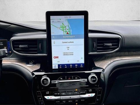 Used 2021 Ford Explorer Platinum w/ Equipment Group 601A image 8