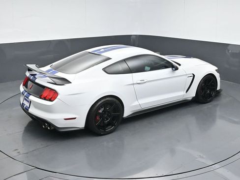 Used 2017 Ford Mustang Shelby GT350R w/ GT350R Equipment Group 920A RWD image 47