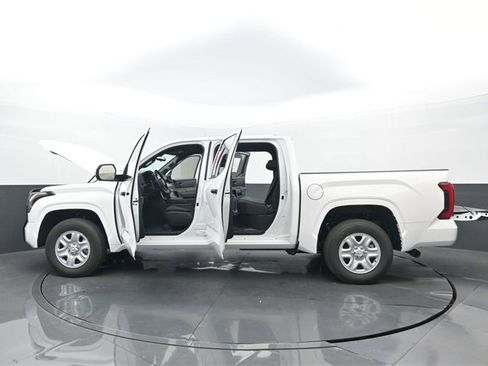 New 2026 Toyota Tundra SR image 31