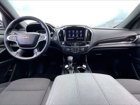 Used 2023 Chevrolet Traverse LT FWD image 22
