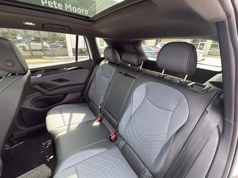 New 2026 Volkswagen Tiguan SE R-Line FWD image 13