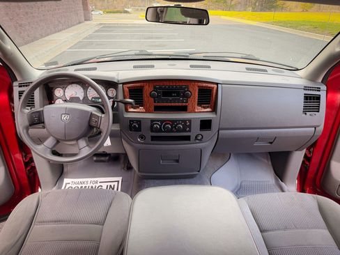 Used 2006 Dodge Ram 1500 Truck SLT image 11