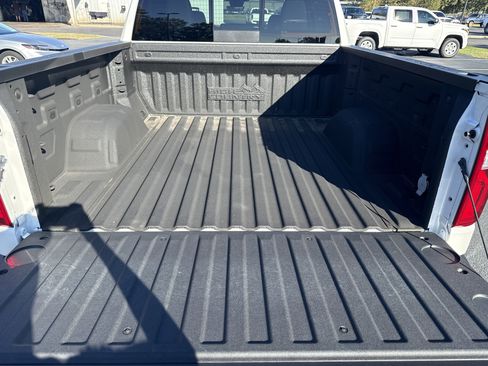 Used 2024 Chevrolet Silverado 1500 High Country image 30