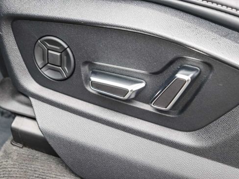 Used 2022 Audi RS Q8 AWD/4WD image 21