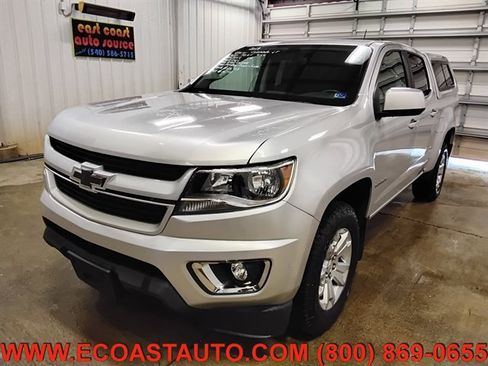 Used 2019 Chevrolet Colorado LT w/ LT Convenience Package AWD/4WD image 4