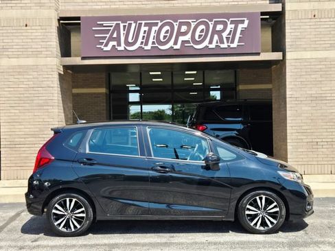 Used 2018 Honda Fit EX image 4
