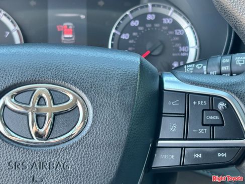 Certified 2020 Toyota Highlander L AWD/4WD image 23