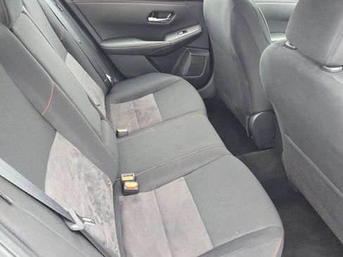 Used 2025 Nissan Sentra SR image 9