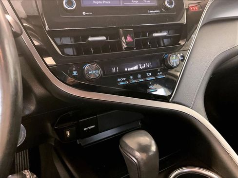 Used 2023 Toyota Camry SE image 34