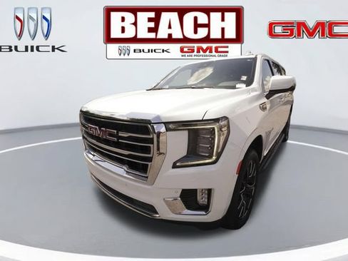 Used 2024 GMC Yukon XL SLT w/ SLT Premium Package AWD/4WD image 7