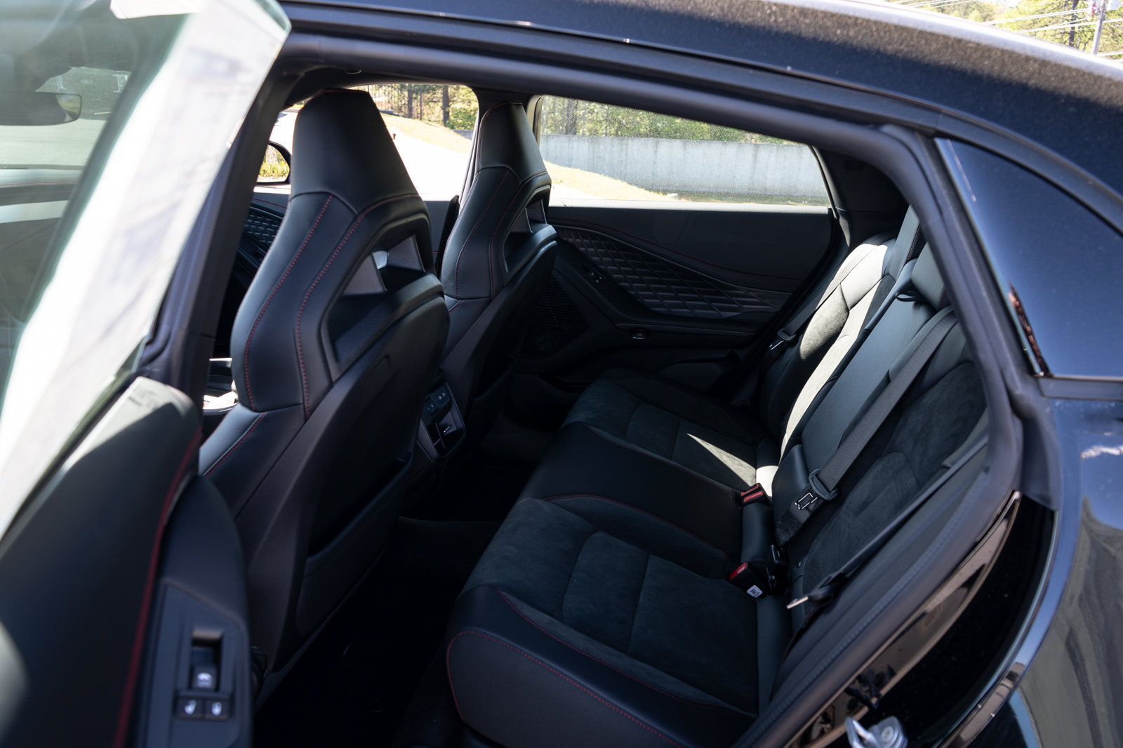 New 2026 Dodge Charger R/T w/ Performance Handling Group AWD/4WD image 31