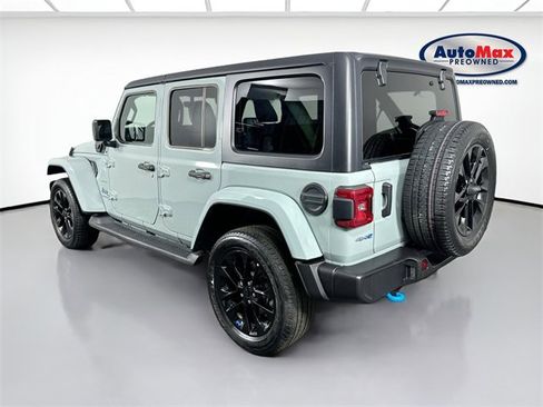 Used 2023 Jeep Wrangler Unlimited Sahara w/ Cold Weather Group image 5