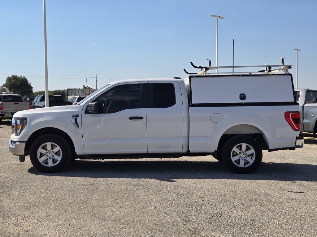 Used 2023 Ford F150 XLT w/ Trailer Tow Package RWD image 4