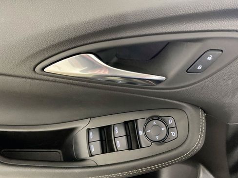 Used 2023 Buick Encore GX Preferred w/ Cold Weather Comfort Package FWD image 11