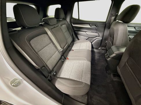 Used 2025 GMC Terrain Elevation w/ Black Edition AWD/4WD image 25