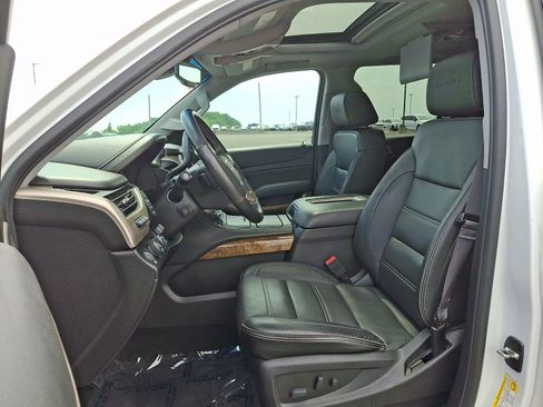 Used 2017 GMC Yukon Denali w/ Open Road Package AWD/4WD image 14