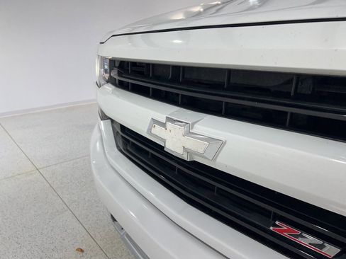 Used 2017 Chevrolet Silverado 1500 LT w/ All Star Edition image 26