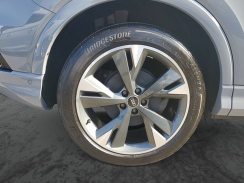 Used 2023 Audi Q4 e-tron Premium Plus w/ Premium Plus AWD/4WD image 5