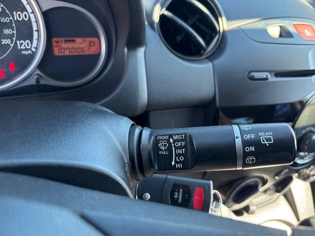 Used 2012 MAZDA MAZDA2 Sport FWD image 39