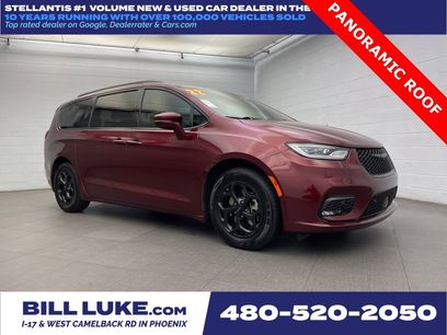 Used 2022 Chrysler Pacifica Limited w/ S Appearance Package